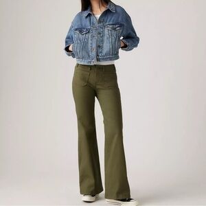 {Levi's} "Superlow Flare" Olive Green Low Rise Patch Pocket Khaki Pants